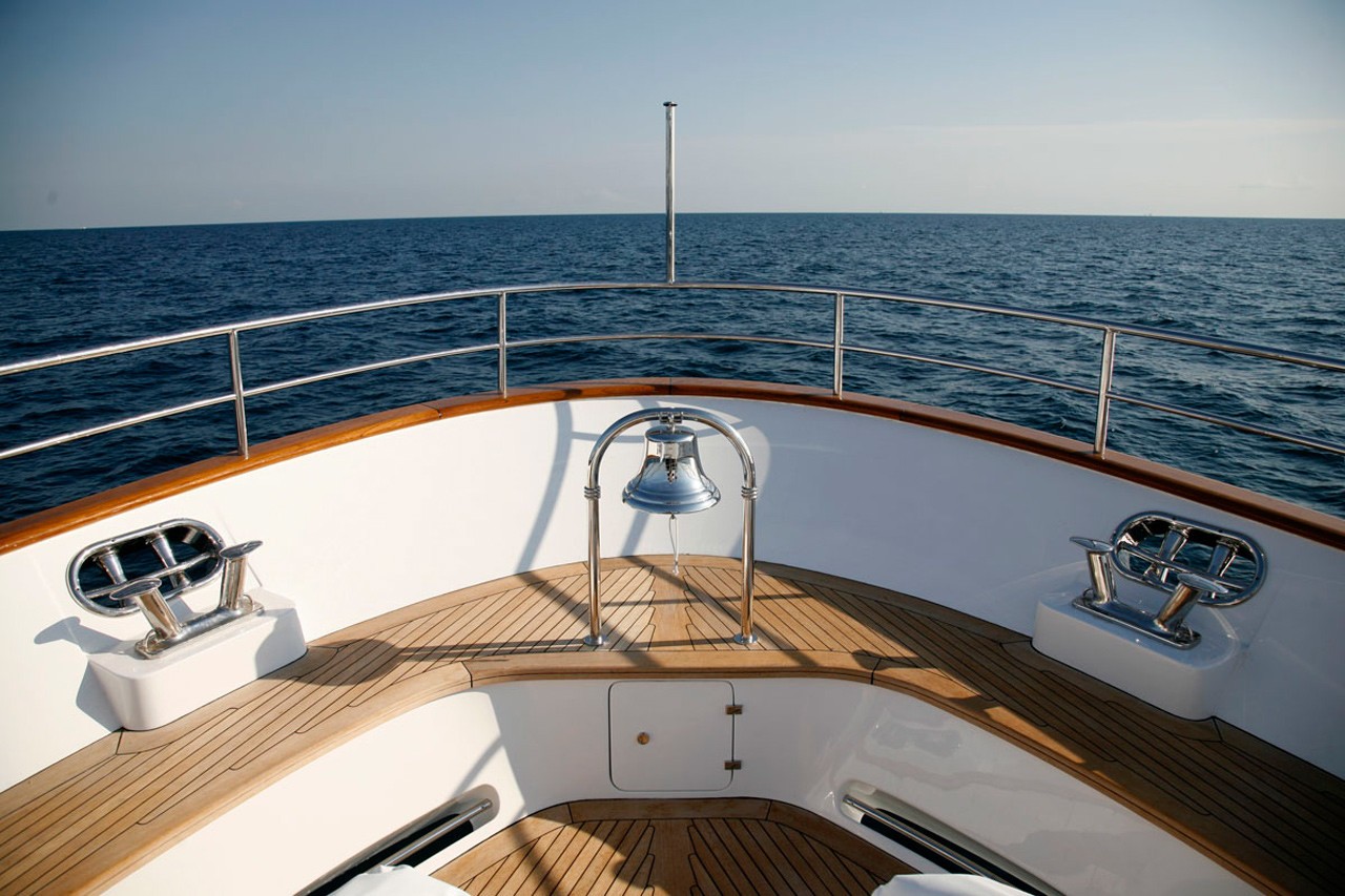 [30m-Yacht-QUID-PRO-QUO]-5806-170.jpg