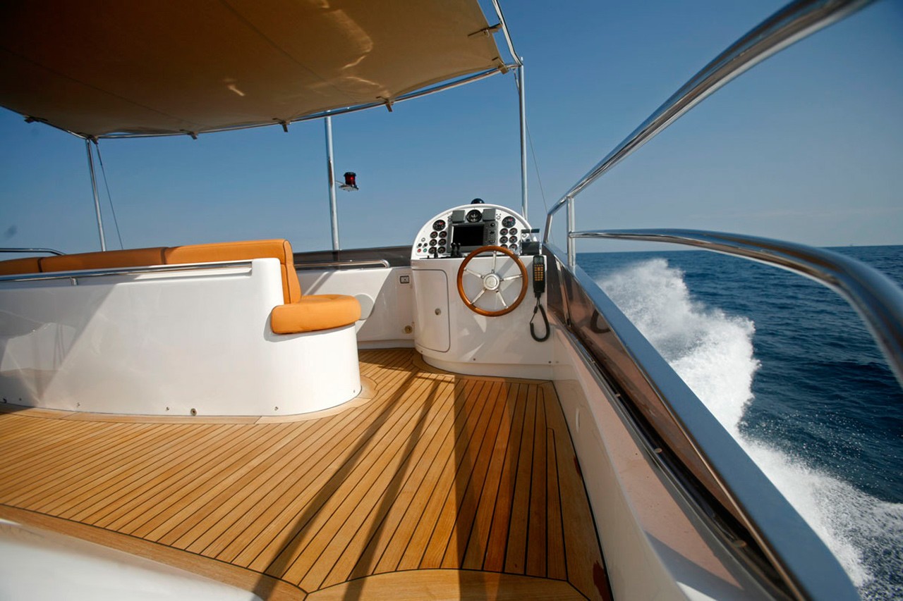 [30m-Yacht-QUID-PRO-QUO]-5806-53.jpg