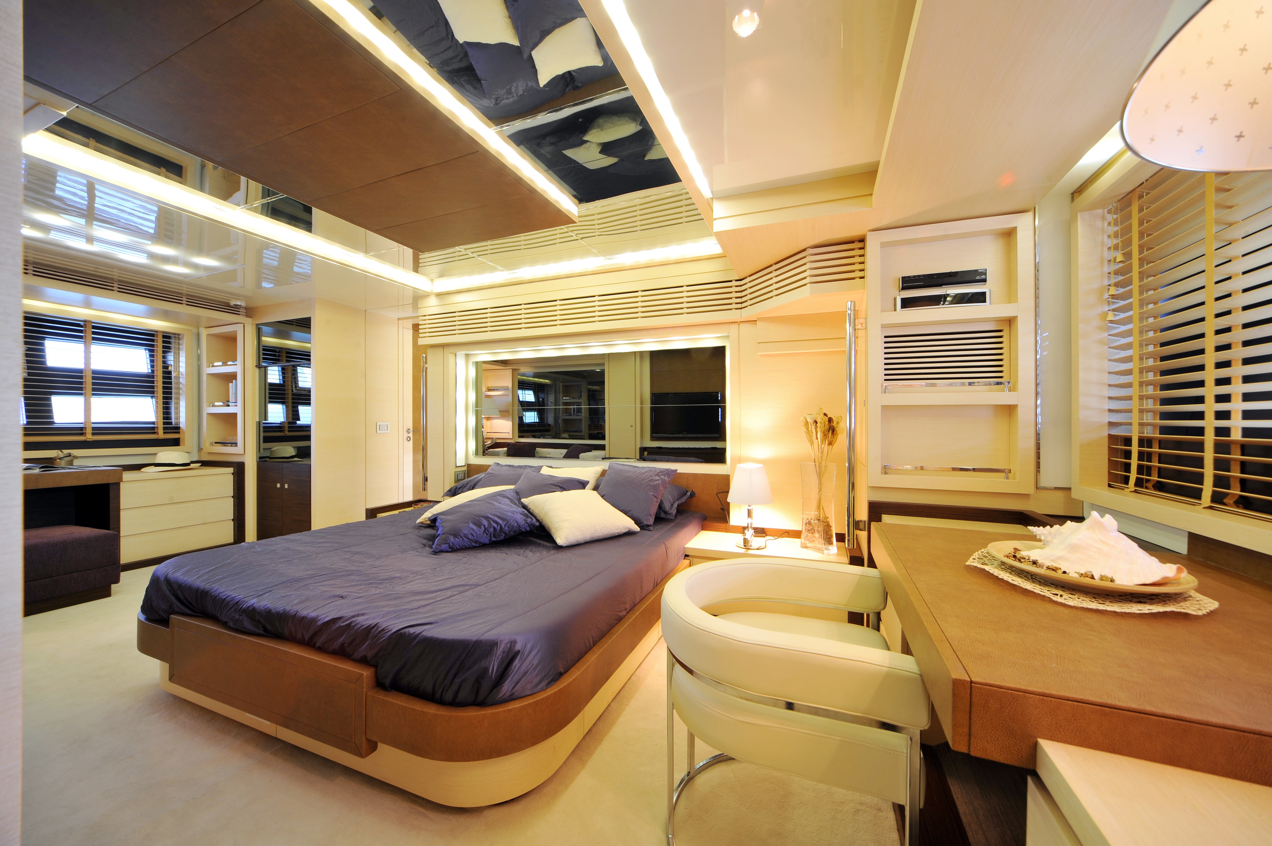 [31m-Yacht-ASTRO]-5657-109.jpg