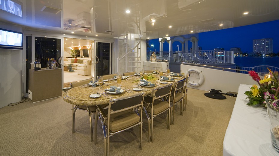 [36m-Yacht-MOONRAKER]-5781-125.jpg