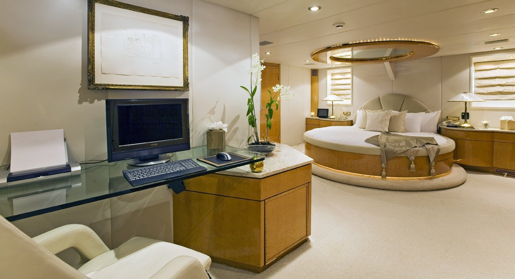 [36m-Yacht-MOONRAKER]-5781-148.jpg