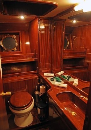 [36m-Yacht-OFELIA]-5664-153.jpg