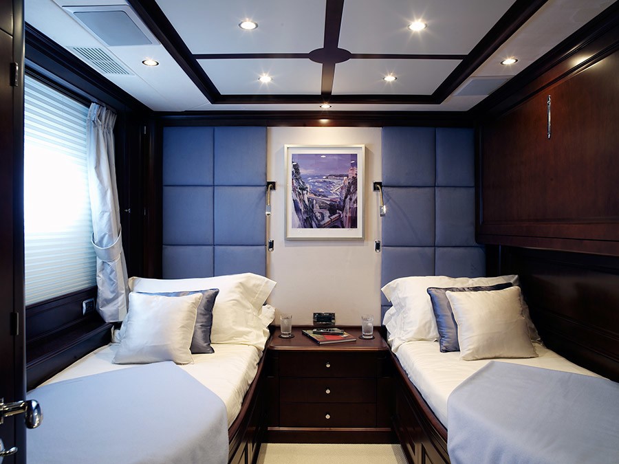 [36m-Yacht-RED-ANCHOR]-5646-201.jpg