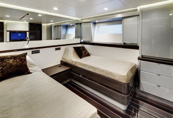 [37m-Yacht-BLISS]-5629-19.jpg