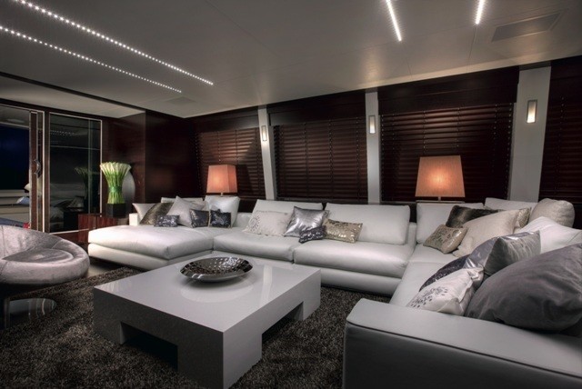 [37m-Yacht-PARENTHESIS]-5692-110.jpg