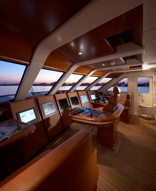 [38m-Yacht-NORTHLANDER]-5918-219.jpg