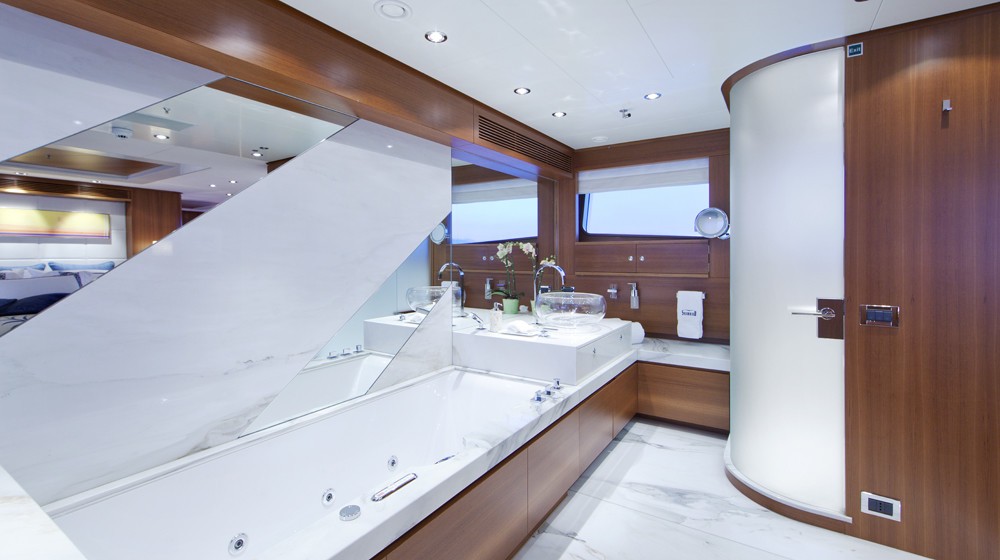 [39m-Yacht-REVELRY]-5658-167.jpg