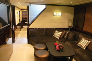 [39m-Yacht-VOYAGE]-5673-108.jpg