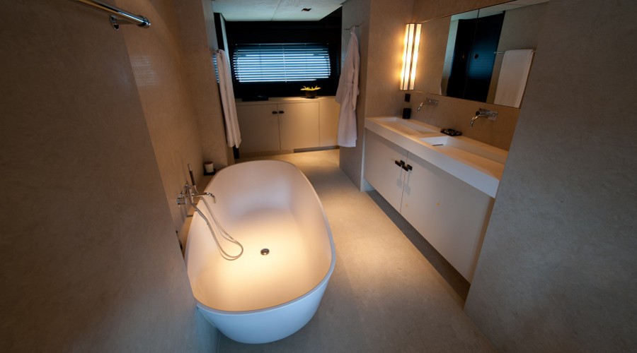 [43m-Yacht-LATITUDE]-5972-110.jpg