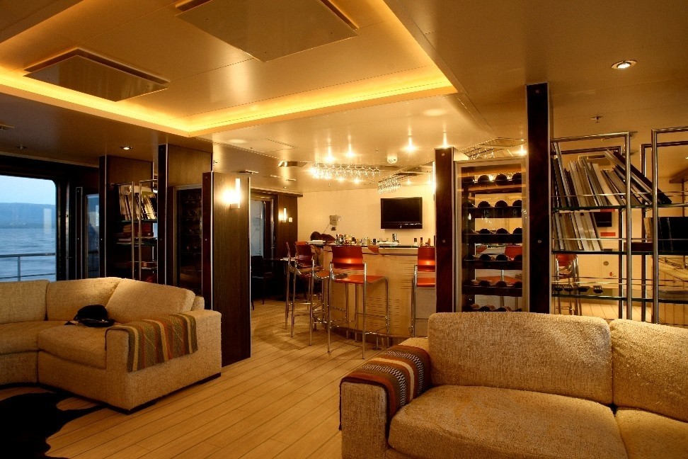 [45m-Yacht-ATMOSPHERE]-5648-112.jpg