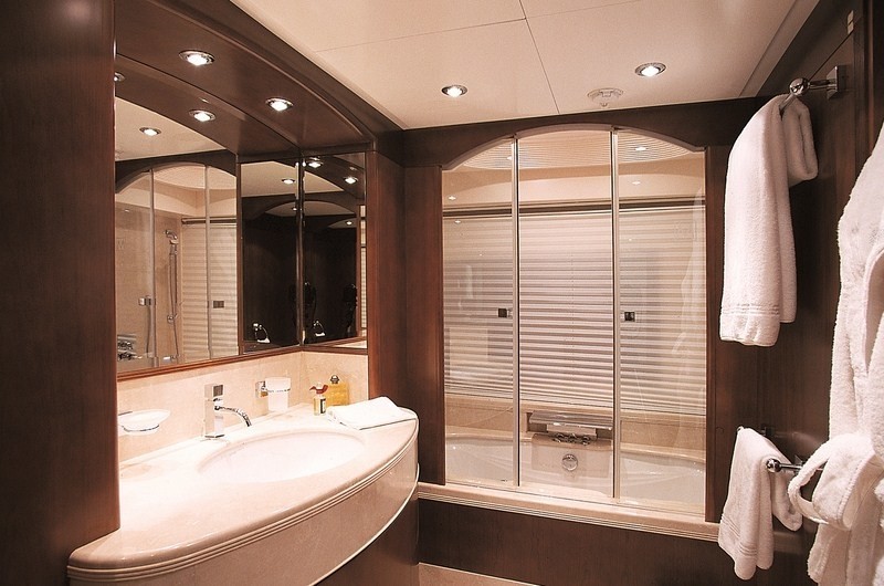 [45m-Yacht-MORE]-5804-110.jpg