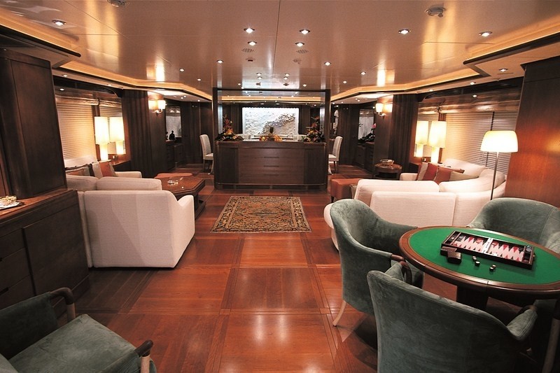[45m-Yacht-MORE]-5804-135.jpg
