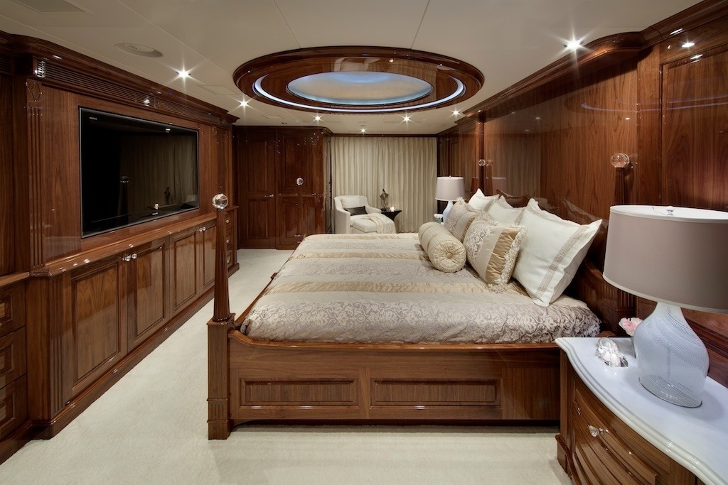 [49m-Yacht-REMEMBER-WHEN]-5643-101.jpg