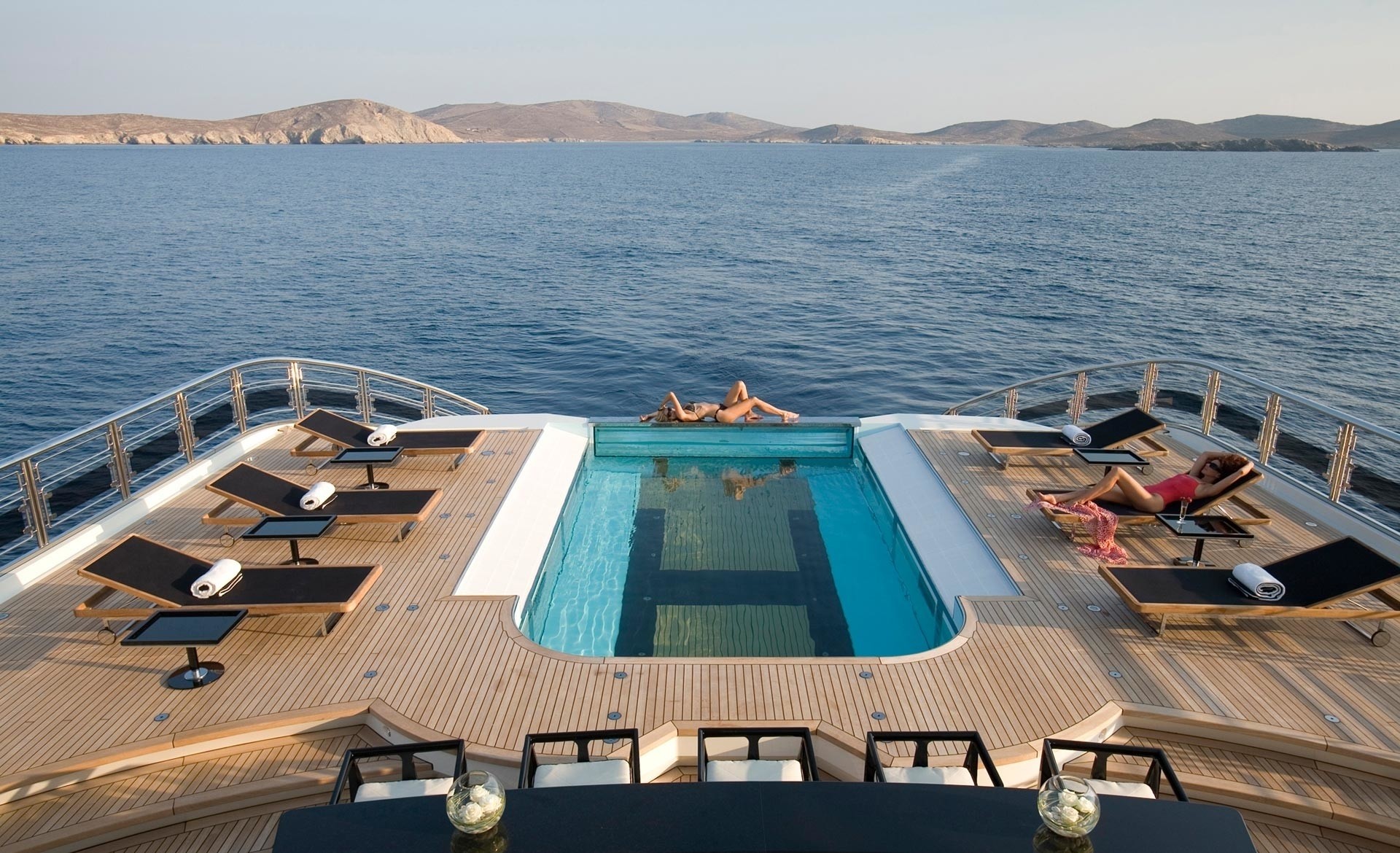 [82m-Yacht-ALFA-NERO]-5707-121.jpg
