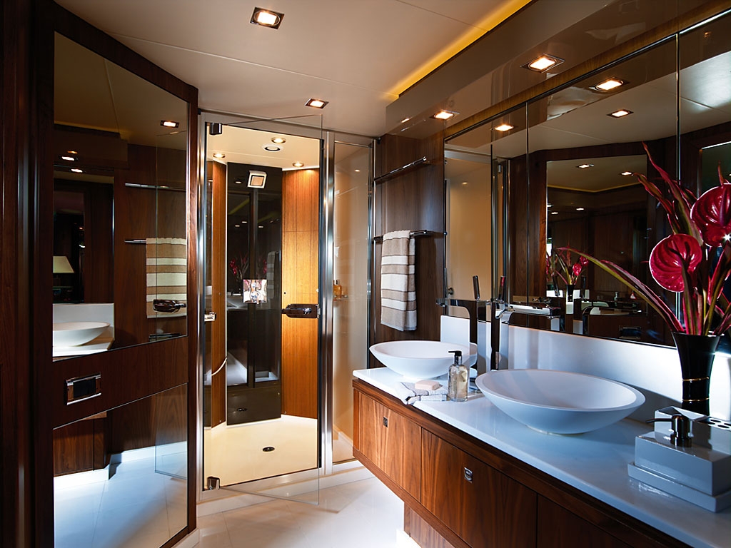[SUNSEEKER-PREDATOR--SPORT-MOTOR-YACHT]-5739-2.jpg