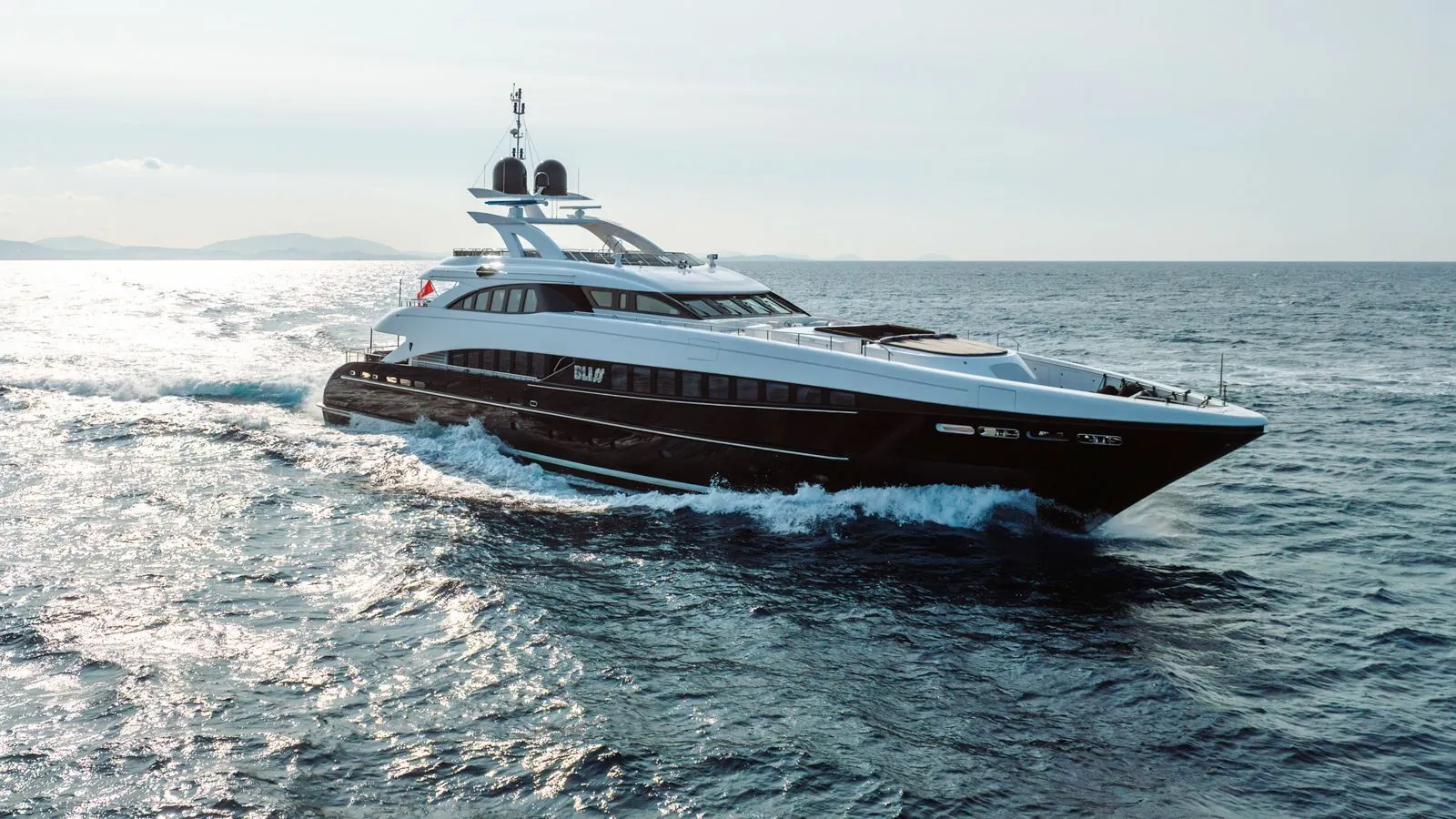 102 Luxury yacht BLISS.jpg
