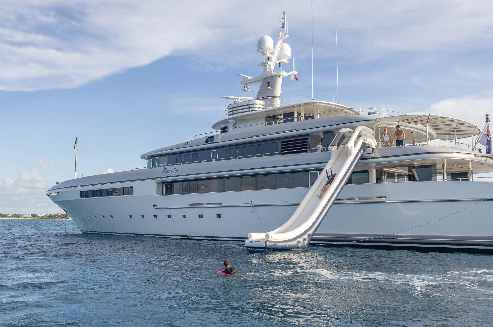 103 Motor yacht ETERNITY.jpg