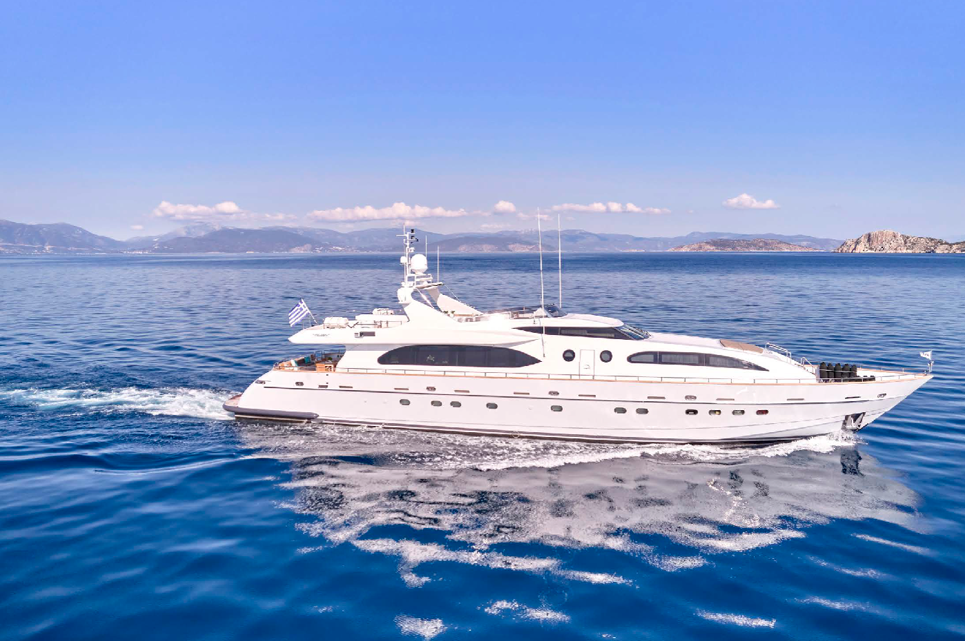 103 Motor yacht HELIOS.png