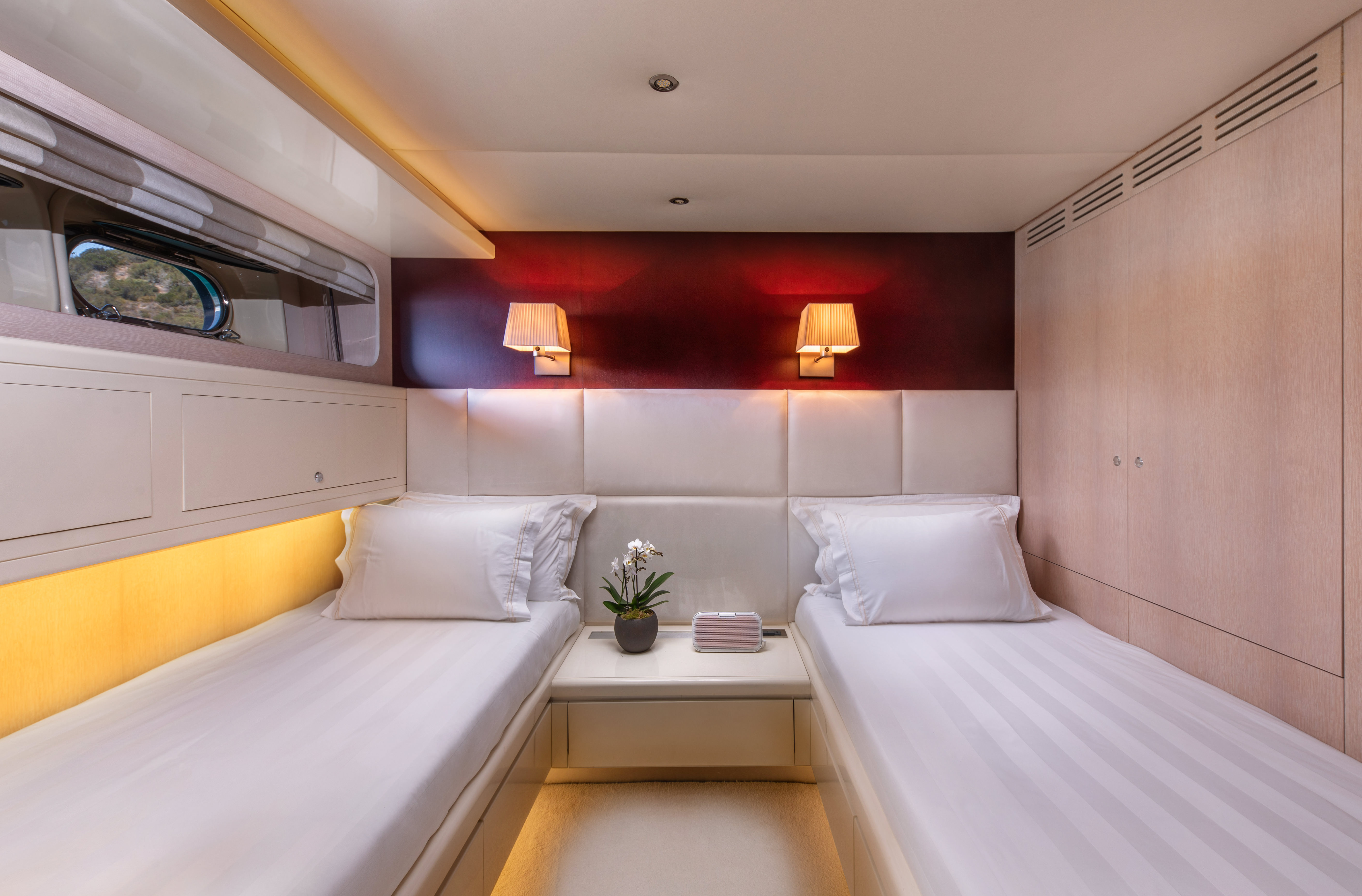 17.Lower Deck - Twin Cabin.jpg