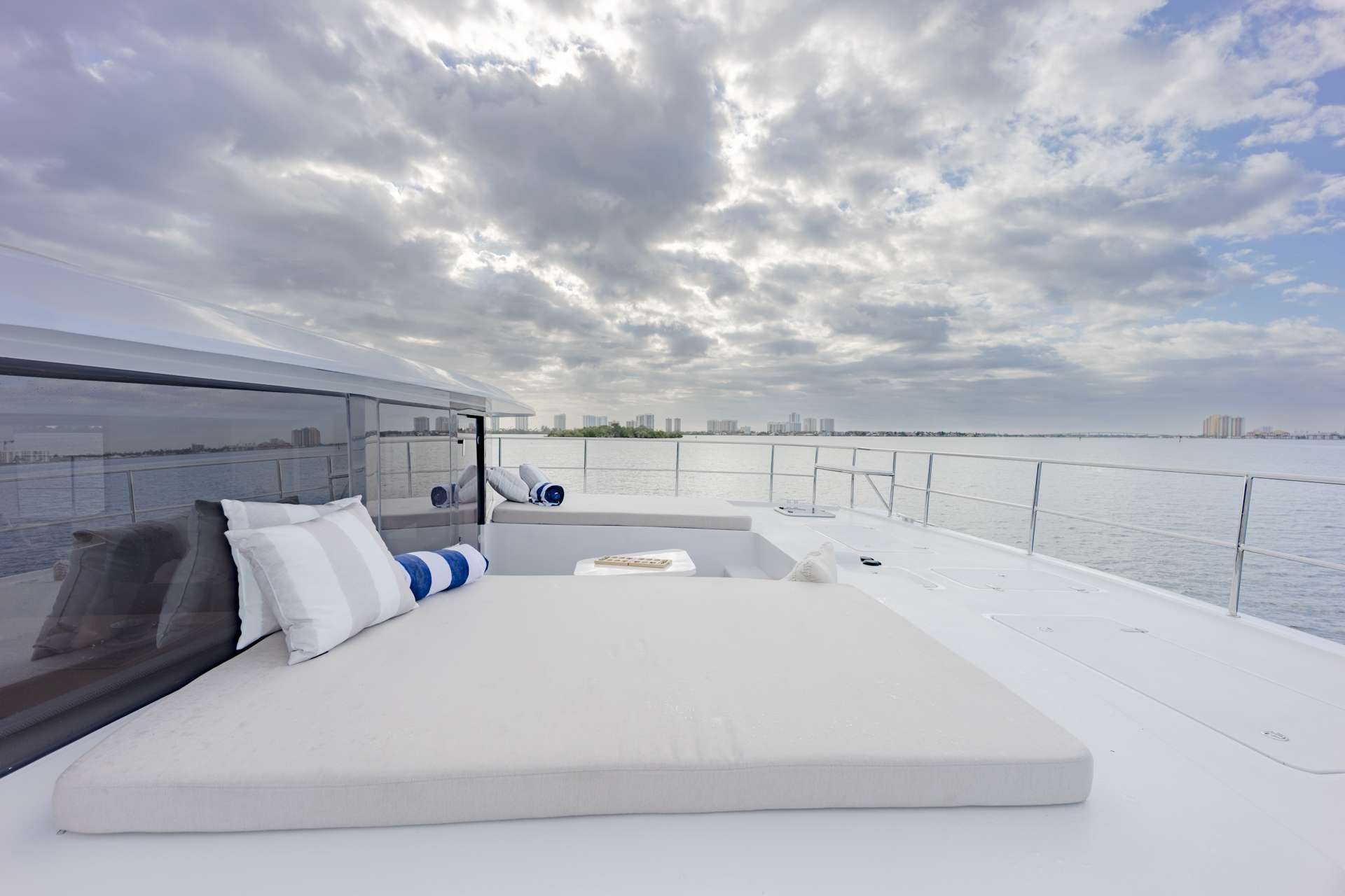 203 Foredeck.jpg