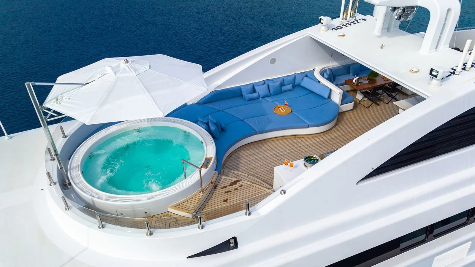 203 Sun deck jacuzzi and sun pads.jpg