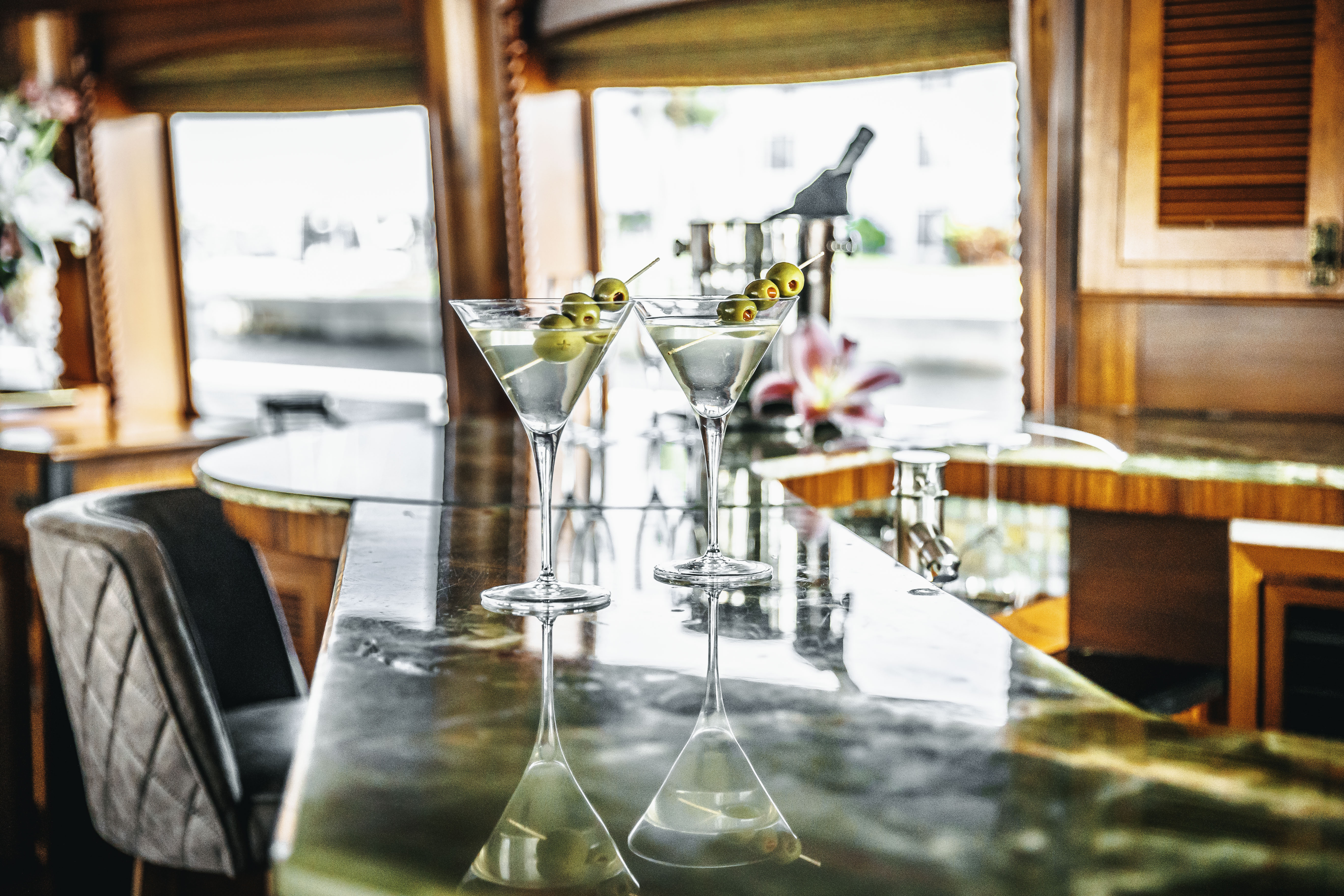 304 Bar details.jpg