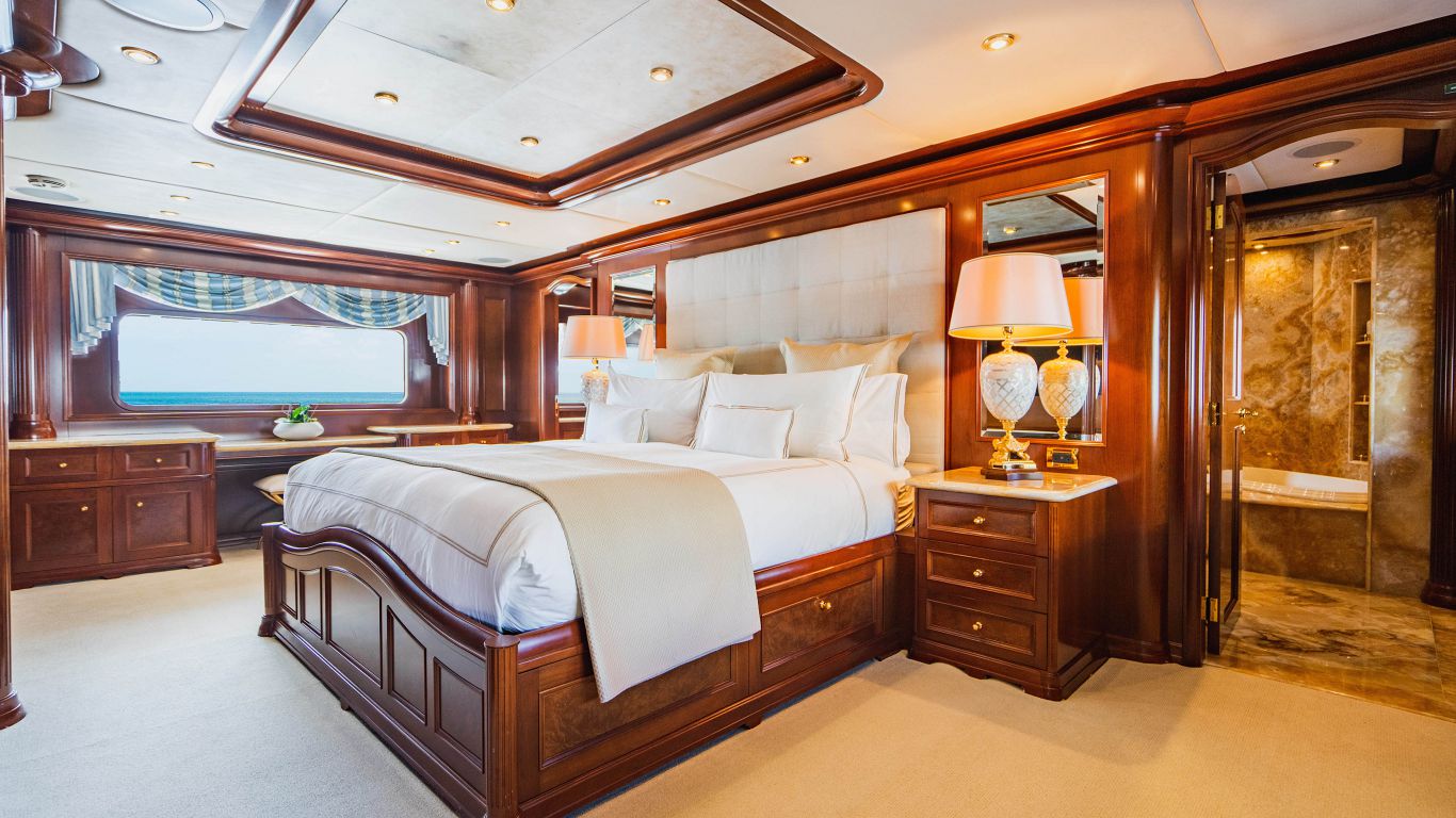 403 Master suite alternative view.jpg