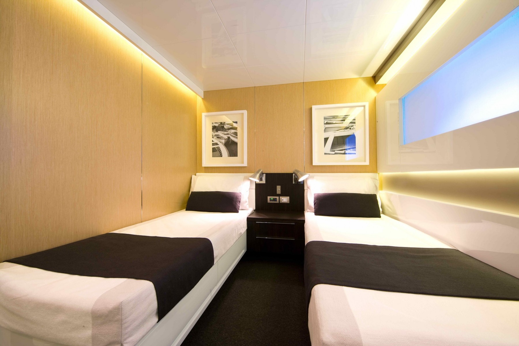 403 Twin suite.jpg