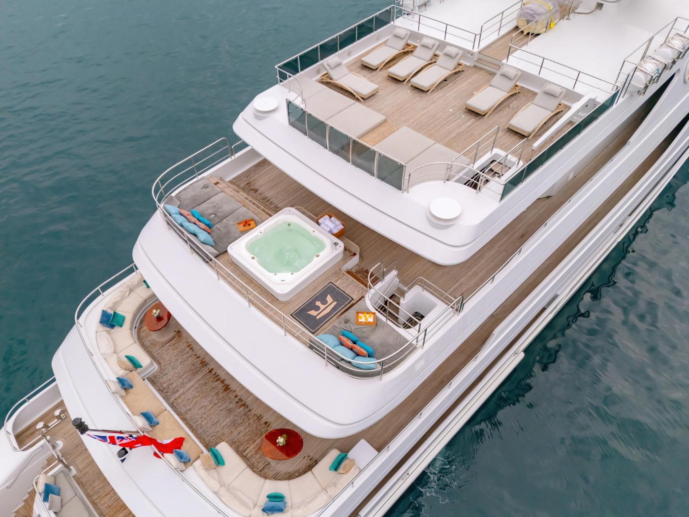 Aft Deck Relaxation Area .jpg