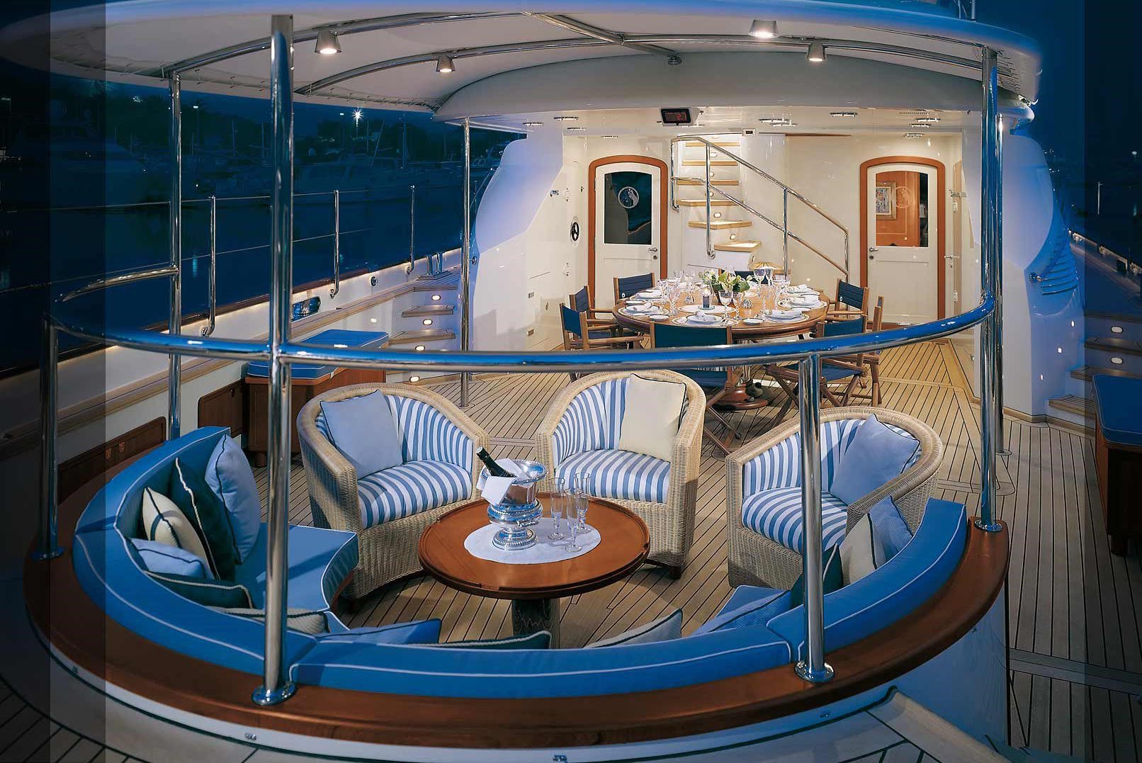 Alfresco Dining.jpg