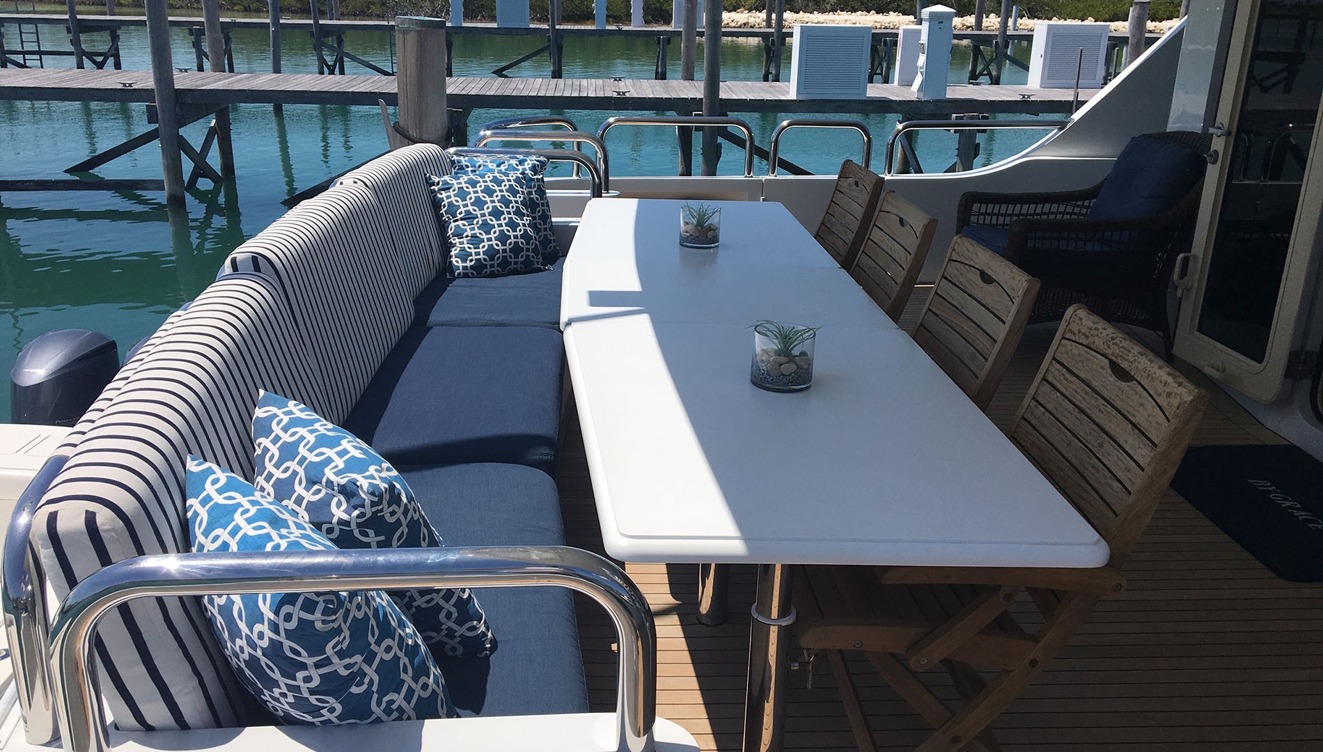Alfresco dining area.jpg