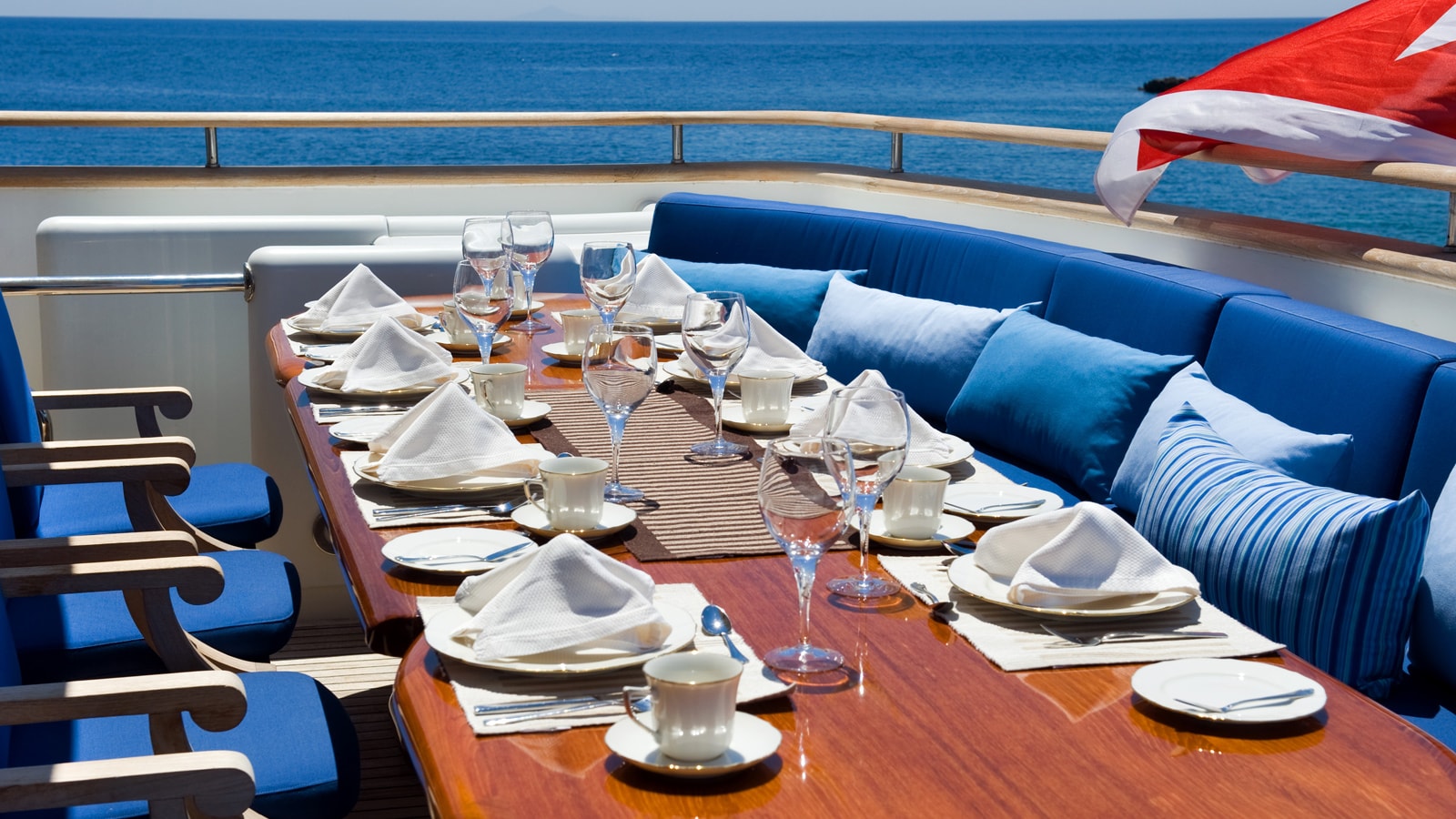 Alfresco dining.jpg