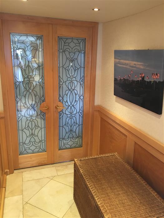 DOOR.jpg