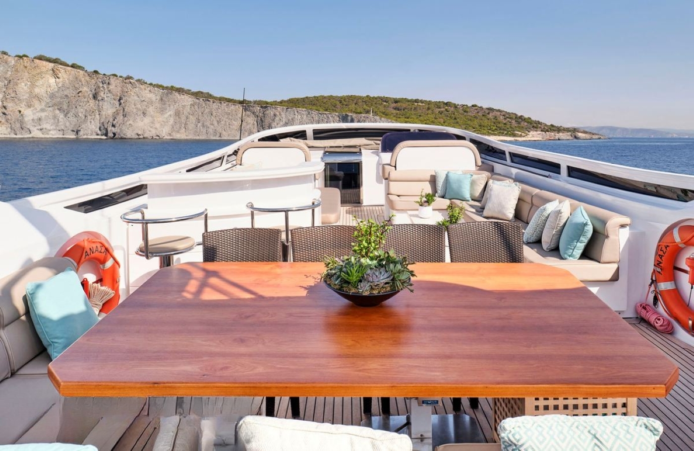 Exterior Dining Area .jpg