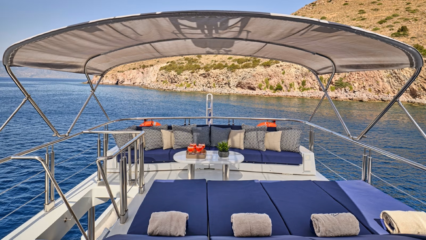 Exterior Relaxation Area 02.jpg