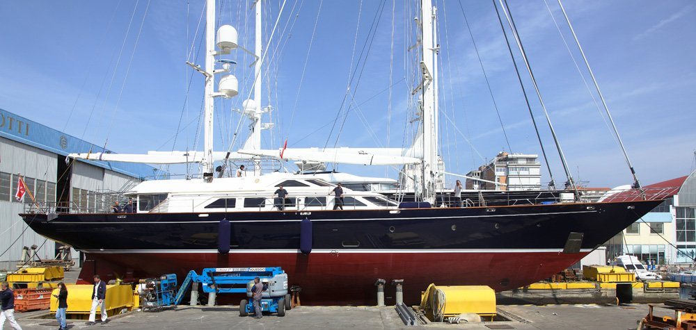 Newly Refitted Sailing Yacht Ellen - Perini Navi.jpg