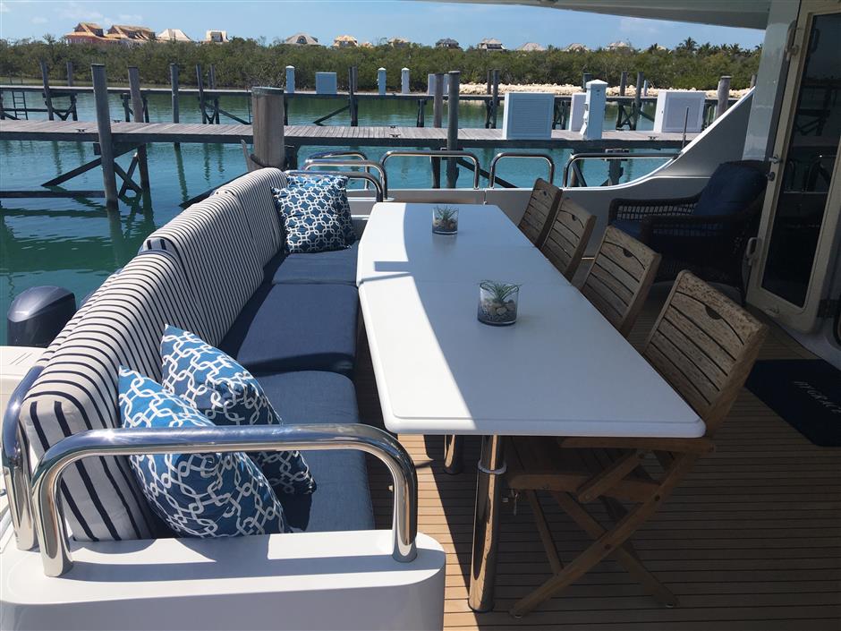 OUTDOOR DINING AREA.jpg