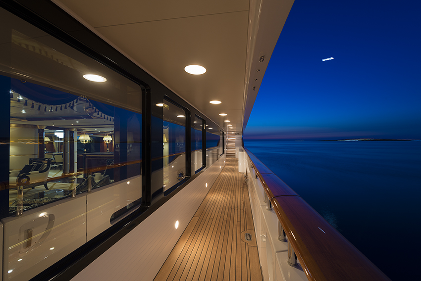 Outdoor area at night 15.jpg