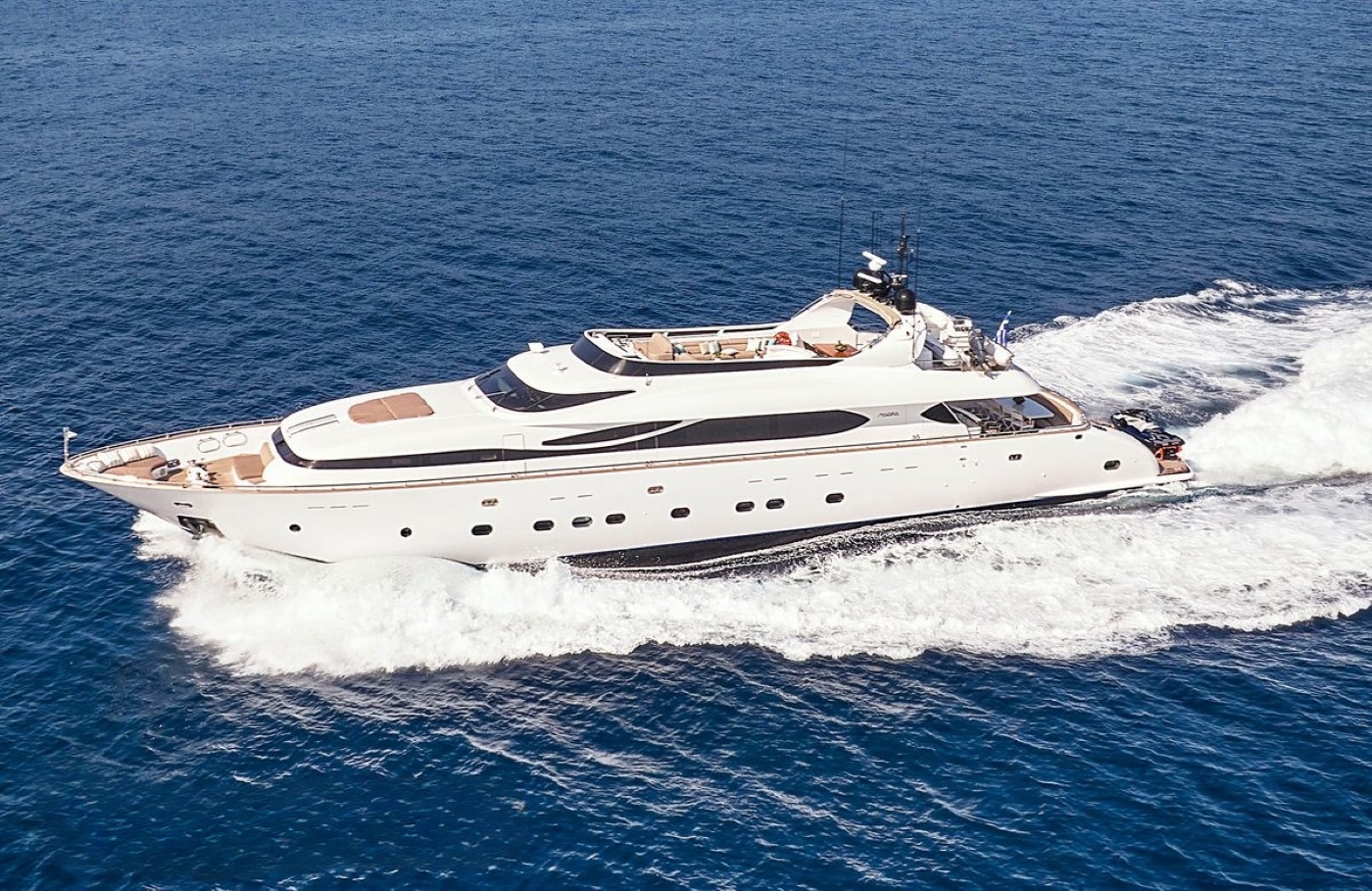Superyacht ANASA.jpg