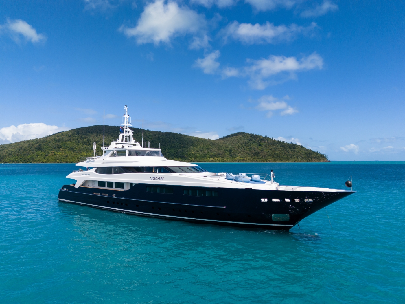 Superyacht Mischief.jpg