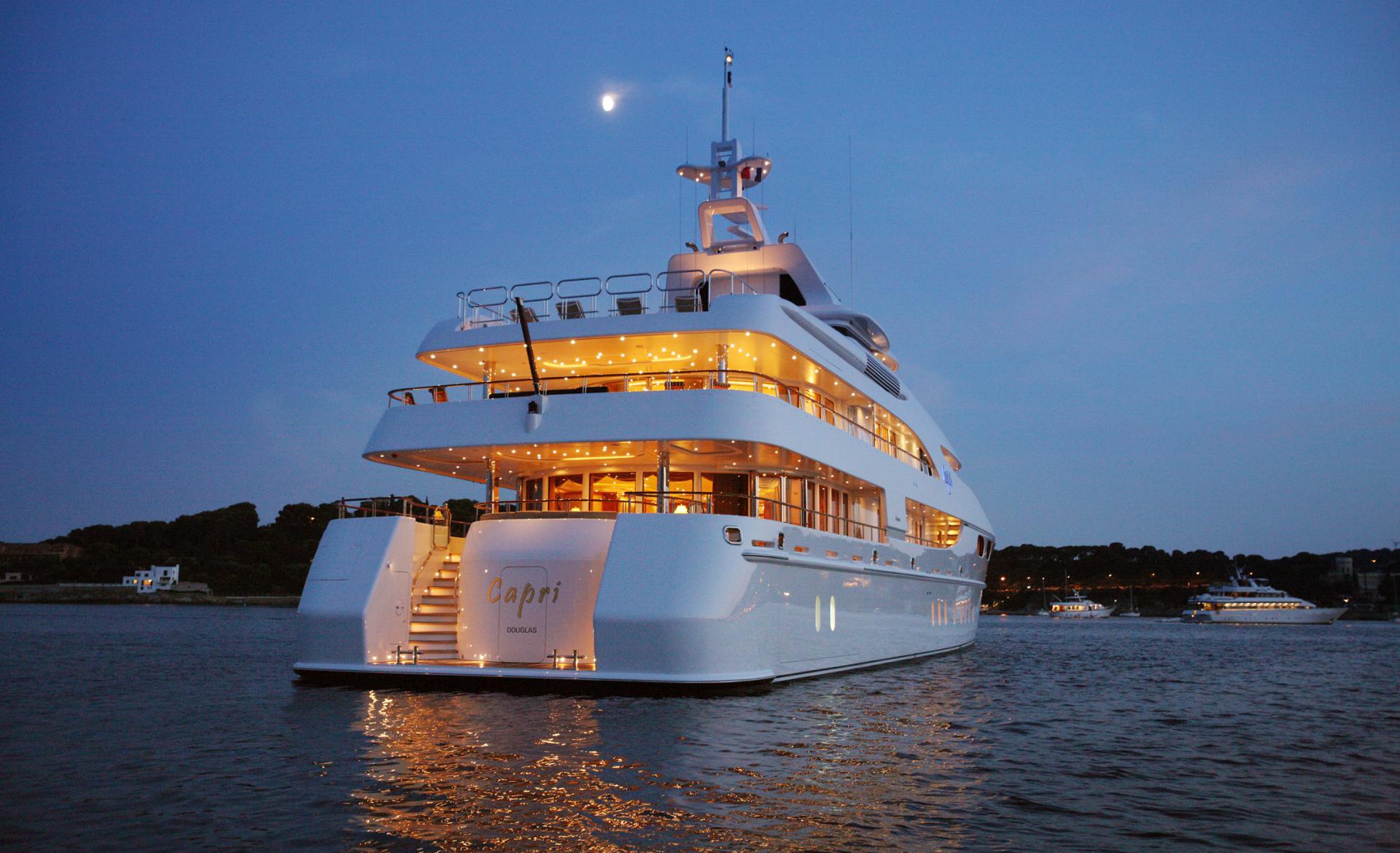 Yacht CAPRI by Lurssen - Aft 2.jpg