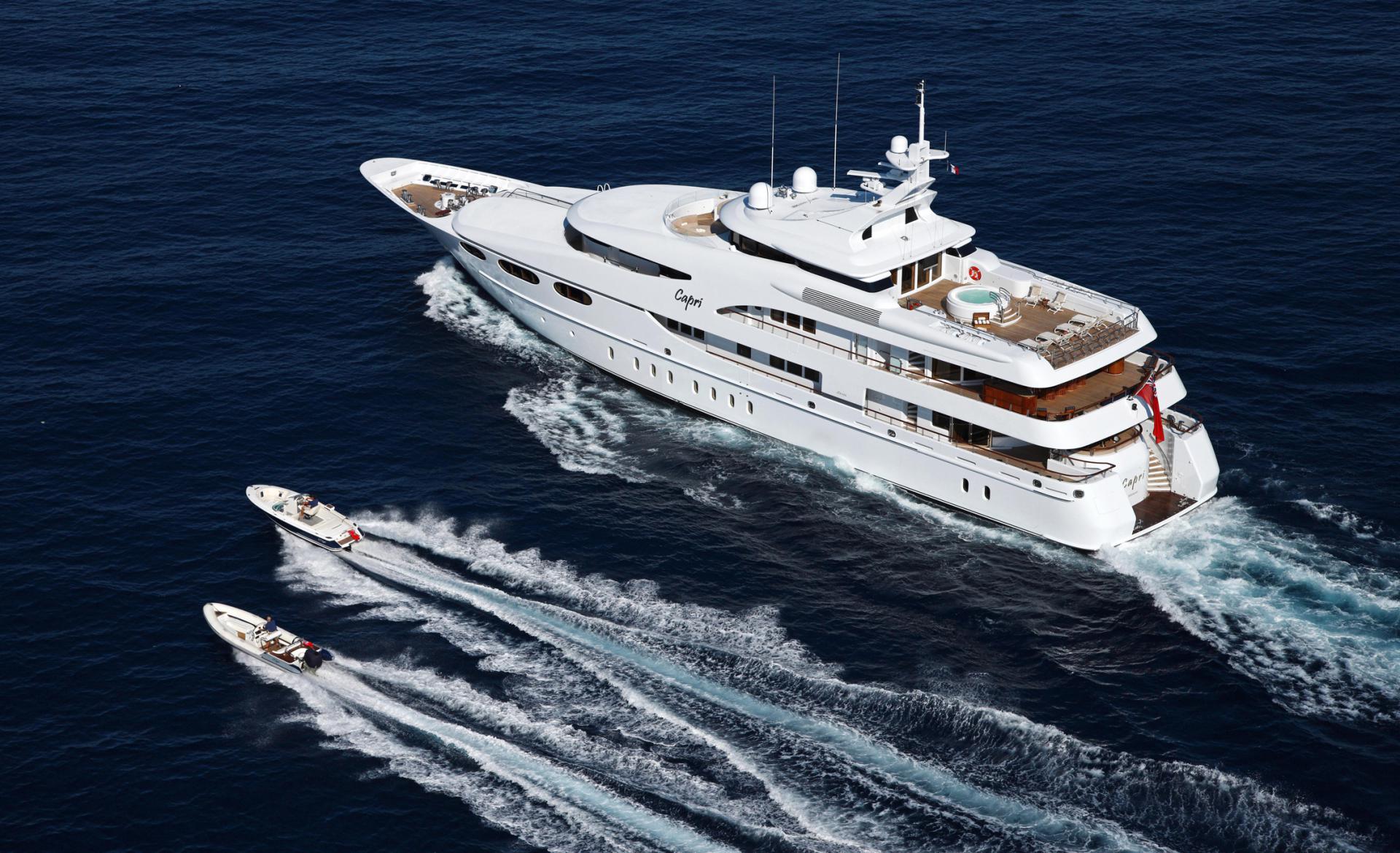 Yacht CAPRI by Lurssen - Underway with tenders.jpg