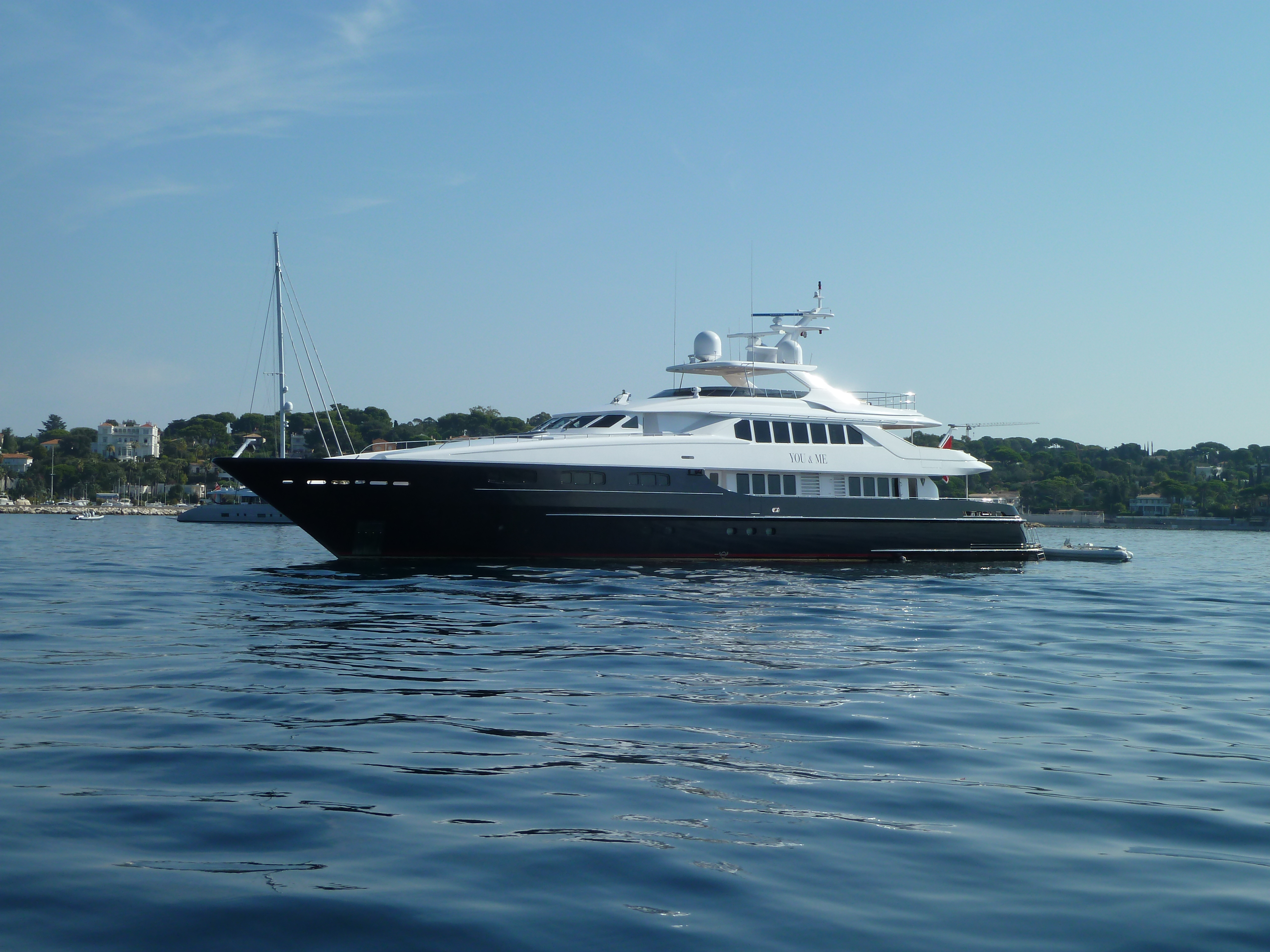 Yacht YOU & ME side profile 2.jpg