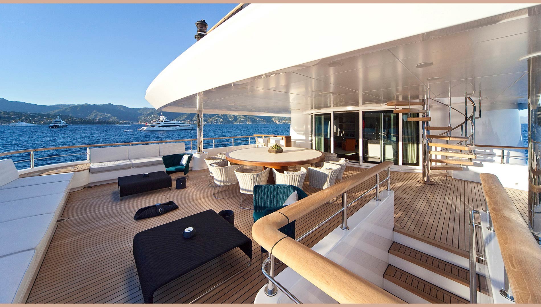 aft deck round table for alfresco breakfast or light meals.jpg