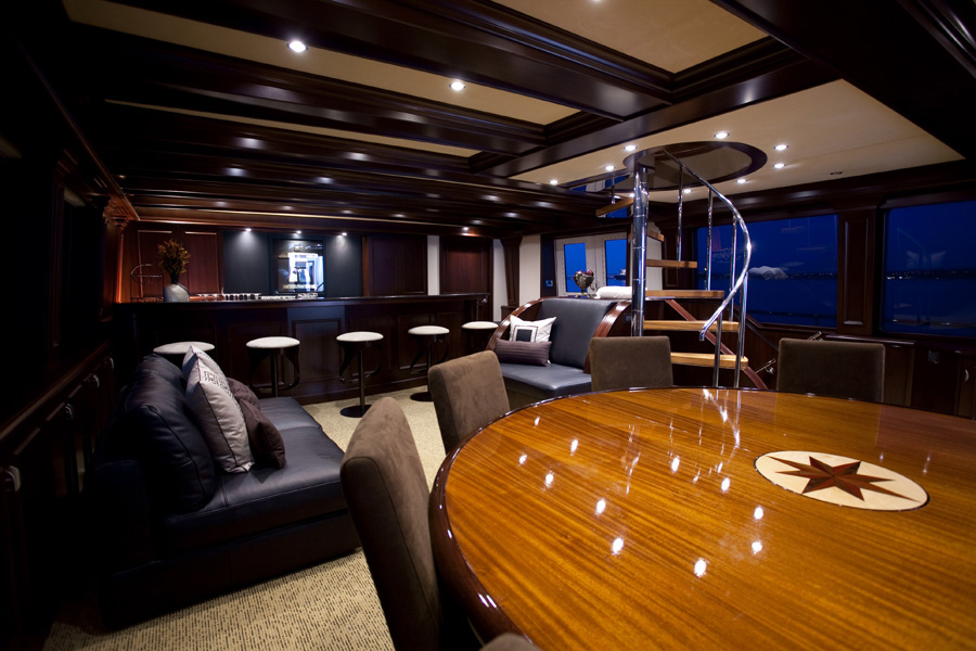 bar-lounge2.jpg