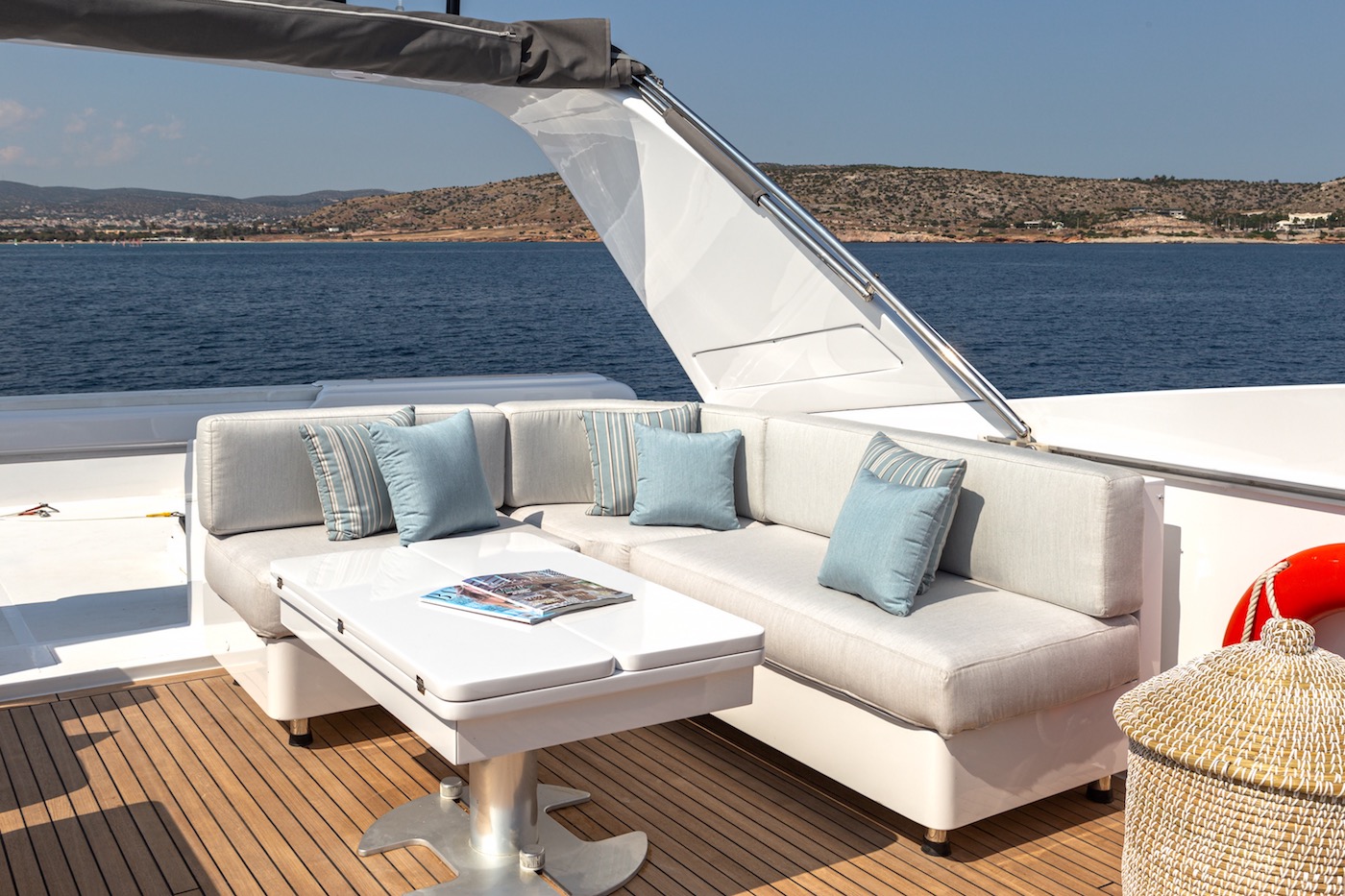 sun deck seating.jpg