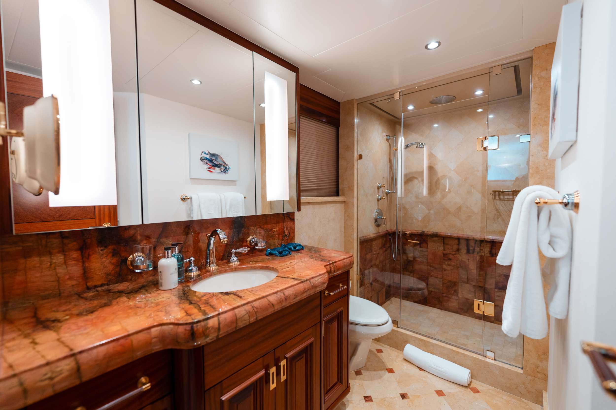 twin cabin bathroom .jpg