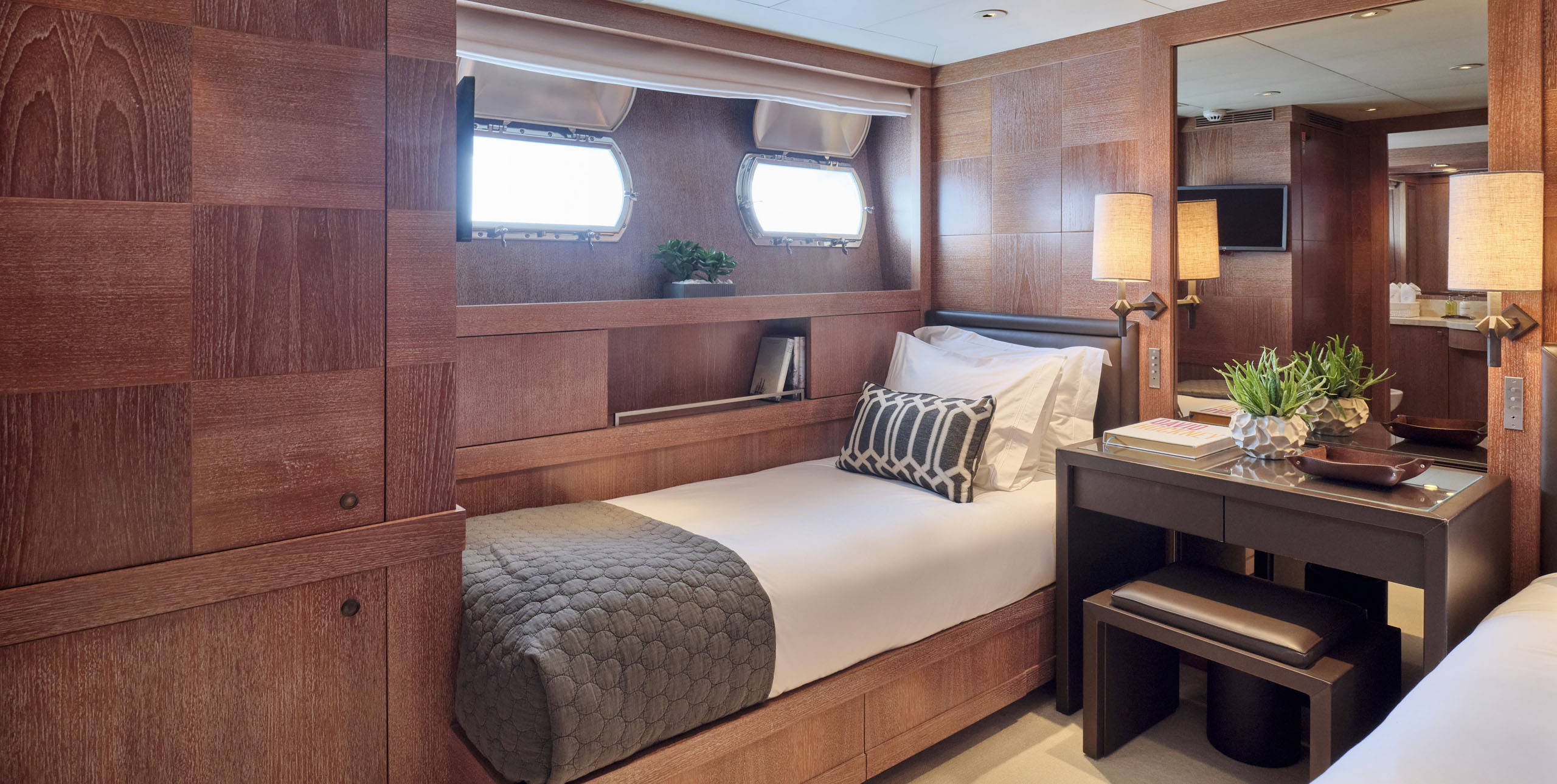 twin cabin detail.jpg