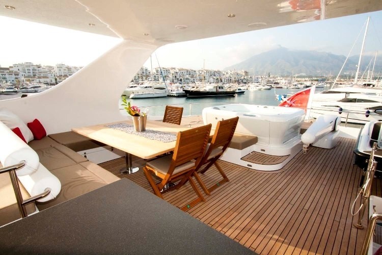 [21m-Yacht-DAMRAK-II]-6450-123.jpg