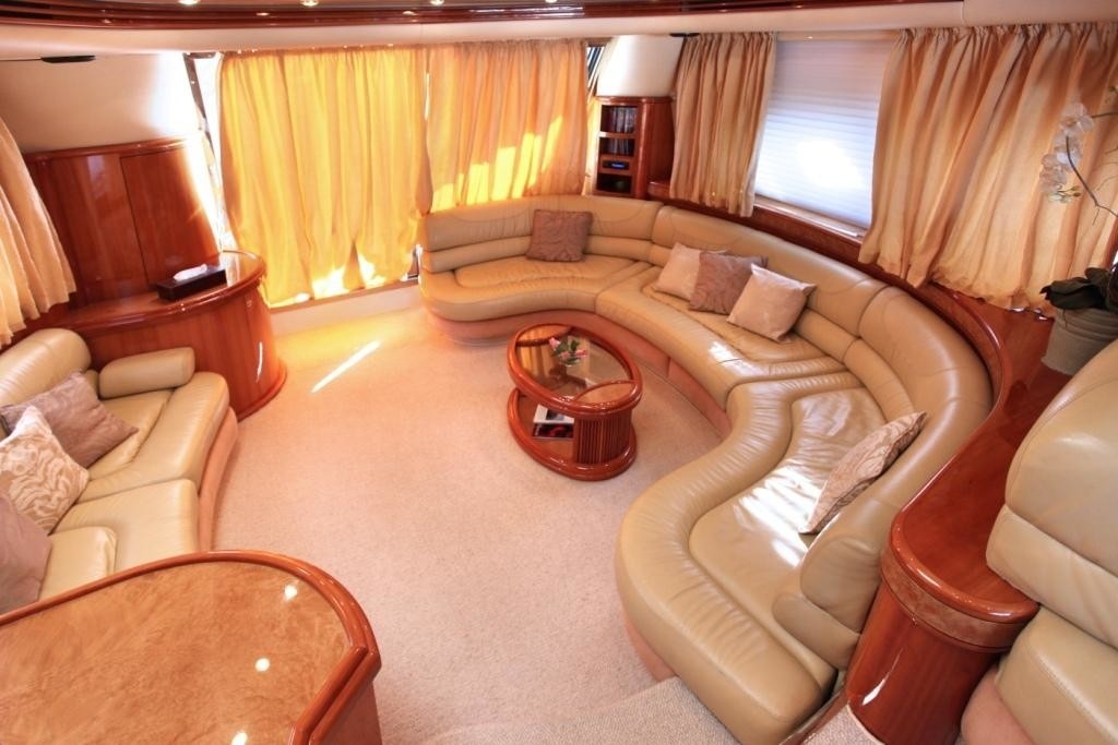 [21m-Yacht-PRINCESS-SISSI]-6509-122.jpg
